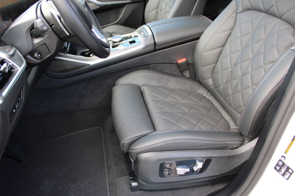 New 2026 BMW X7 xDrive40i image 21