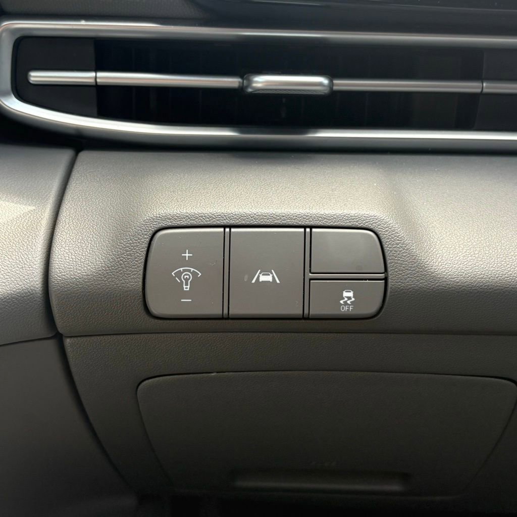 Used 2023 Hyundai Elantra SEL w/ Convenience Package image 26