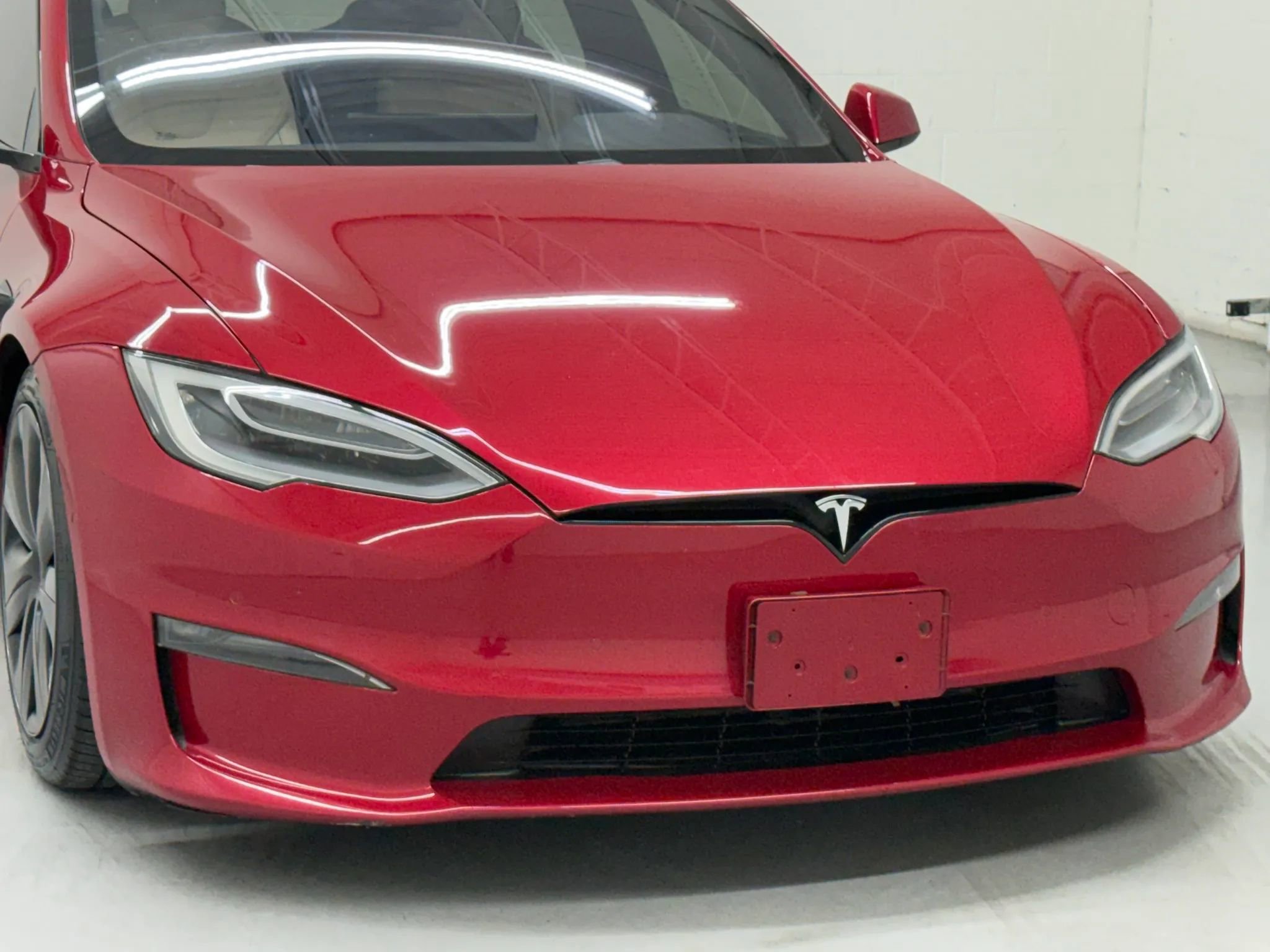 Used 2021 Tesla Model S Plaid image 43