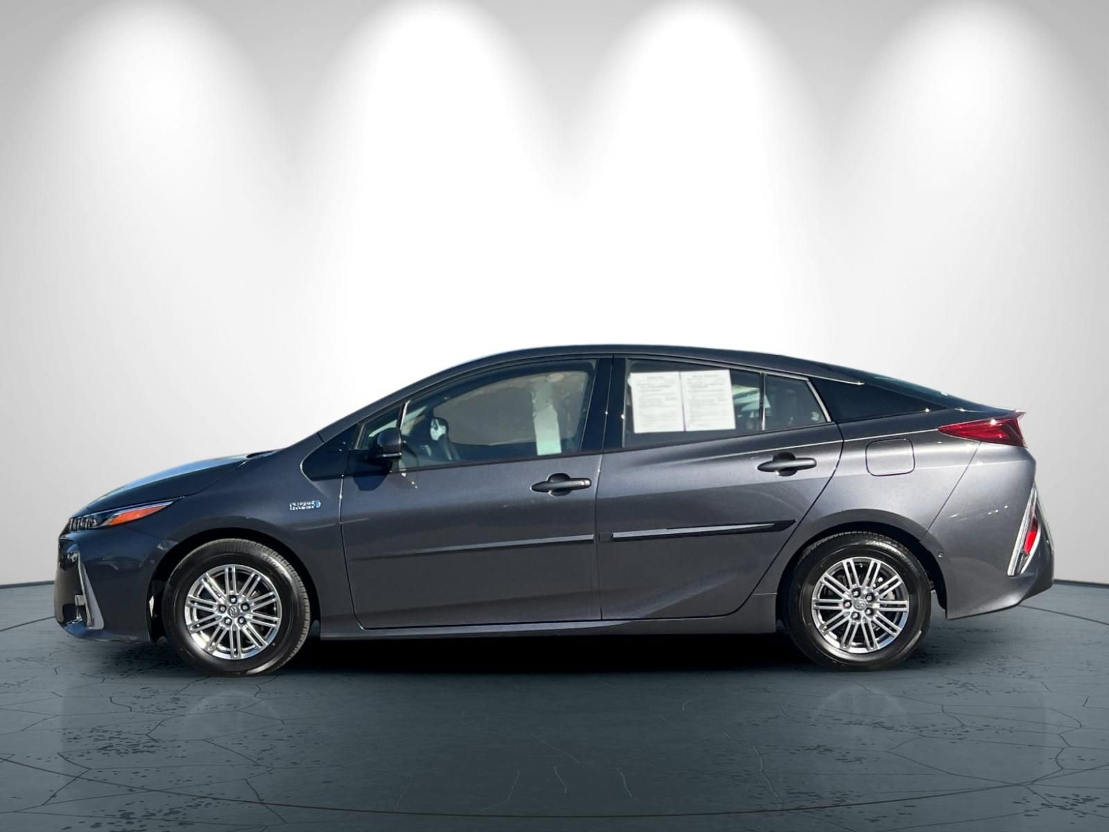 Used 2019 Toyota Prius Prime Advanced FWD image 7