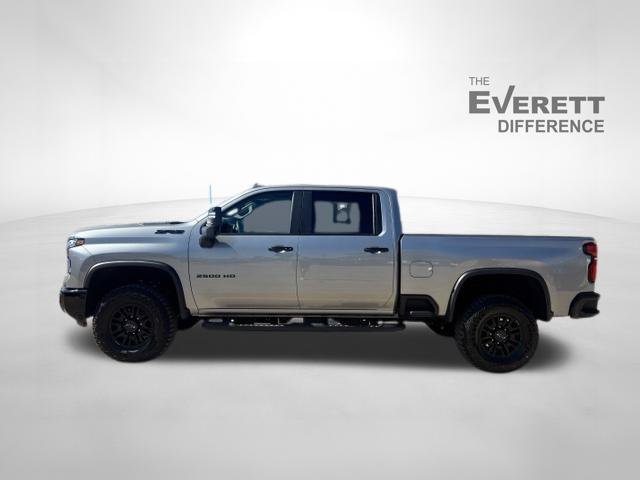 Used 2026 Chevrolet Silverado 2500 ZR2 w/ LPO, Dark Essentials Package AWD/4WD image 4