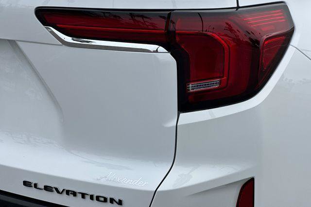 New 2026 GMC Terrain Elevation image 28