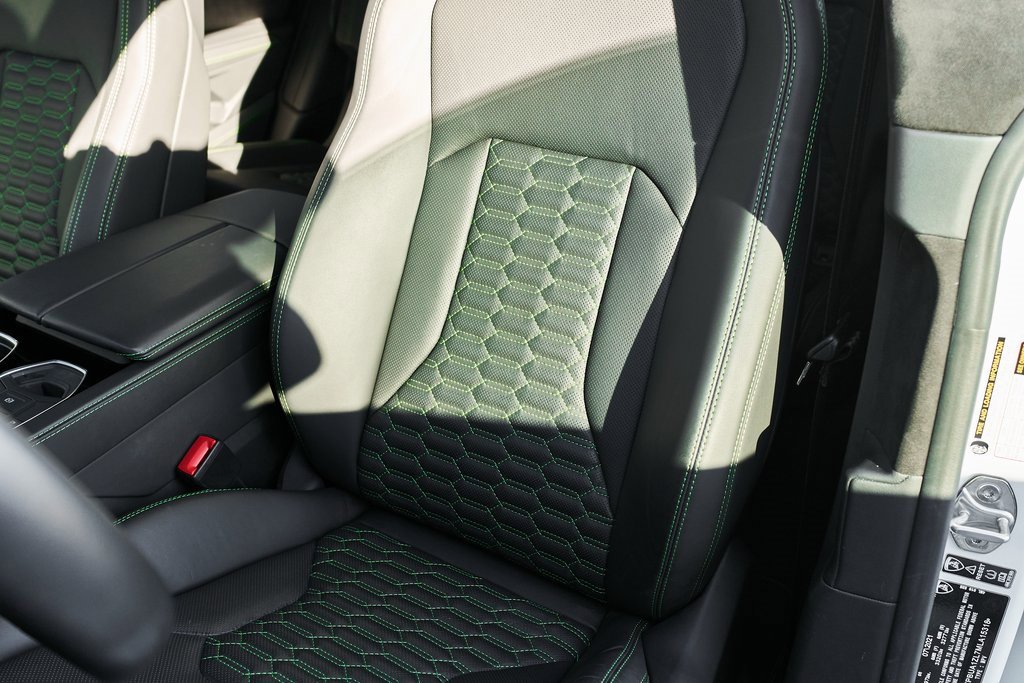 Used 2021 Lamborghini Urus image 45