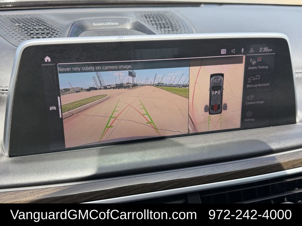 Used 2022 BMW 750i xDrive AWD/4WD image 18