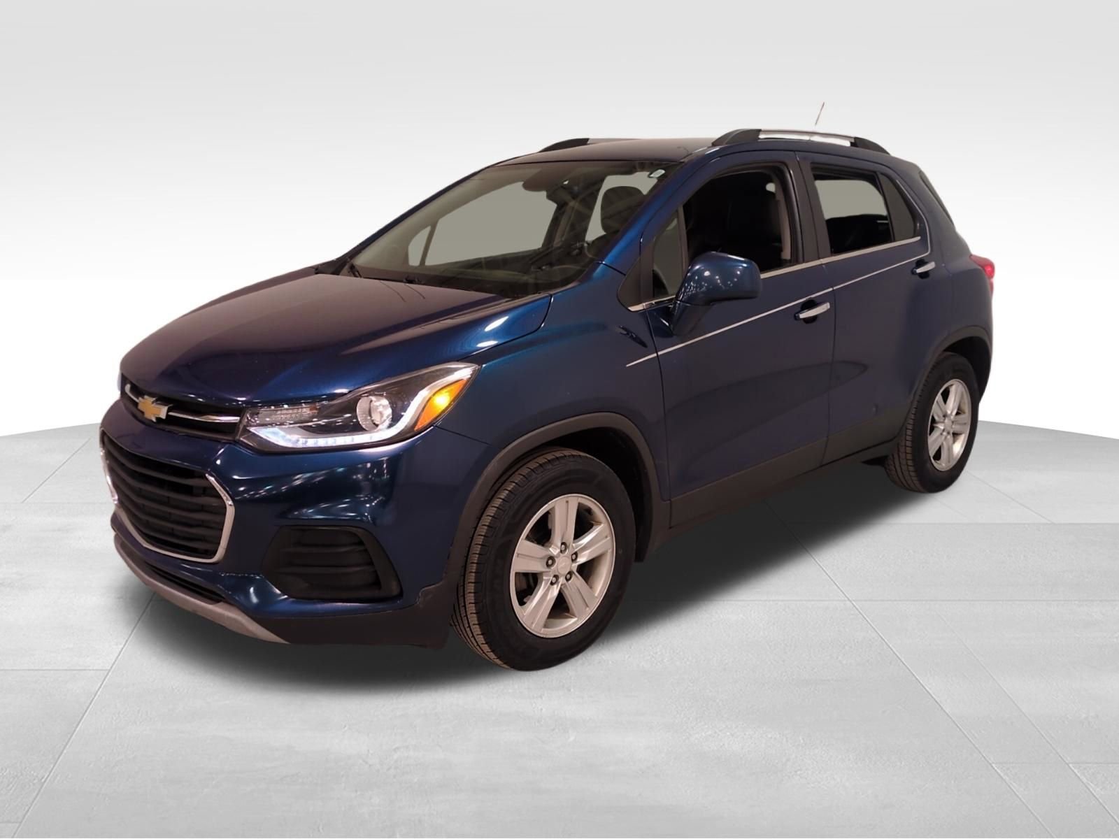 Used 2019 Chevrolet Trax LT w/ LT Convenience Package image 8