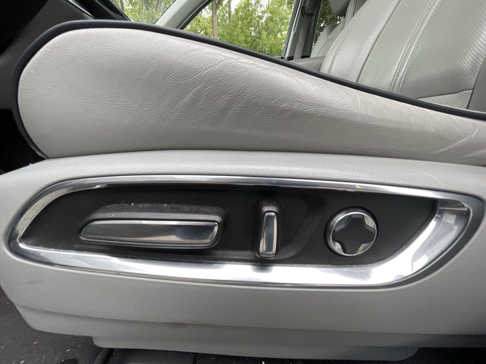 Used 2019 Acura MDX w/ Advance Package AWD/4WD image 13