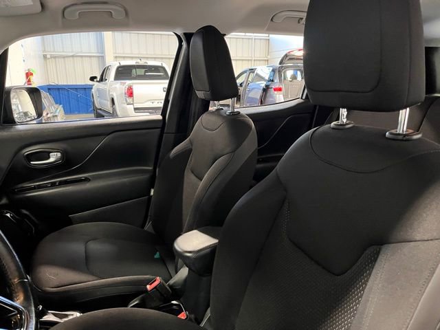 Used 2019 Jeep Renegade Altitude w/ Quick Order Package 2XM image 23