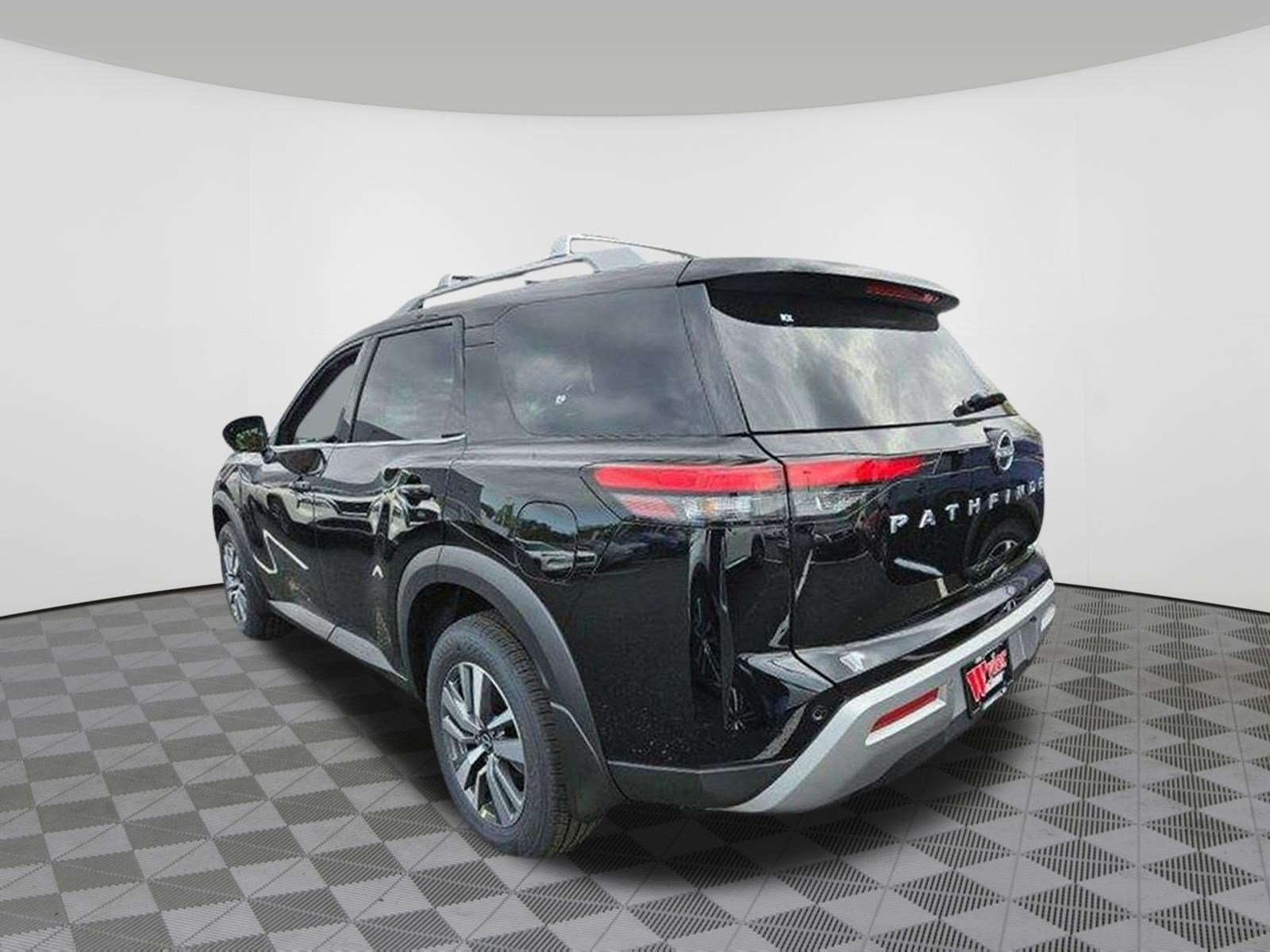 Certified 2025 Nissan Pathfinder SL AWD/4WD image 15