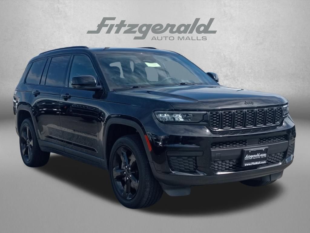 Used 2023 Jeep Grand Cherokee L Laredo image 1