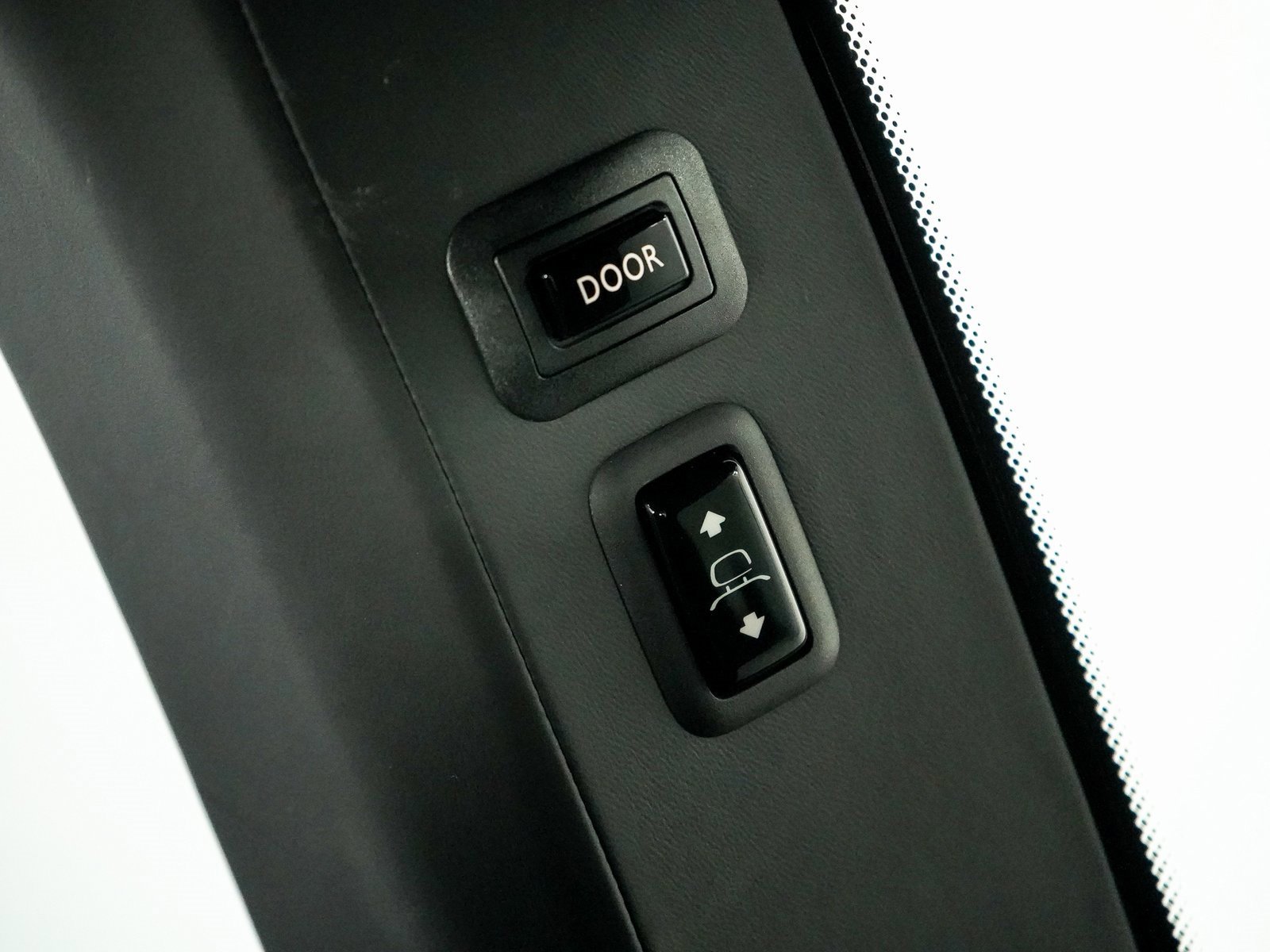 Certified 2022 Rolls-Royce Cullinan image 31