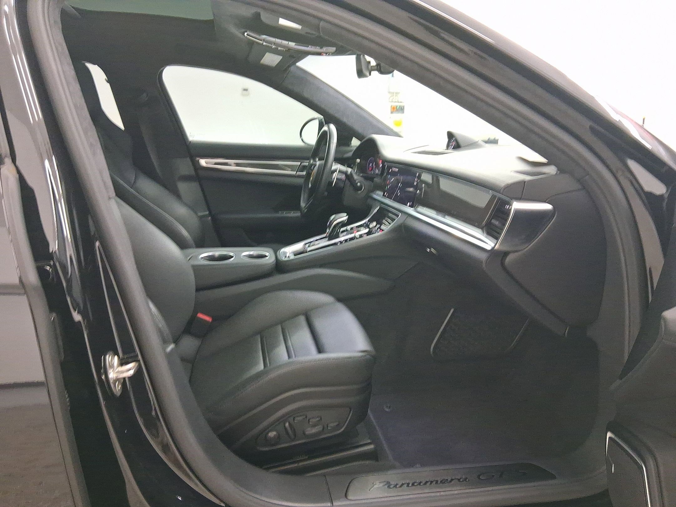 Certified 2023 Porsche Panamera GTS image 38