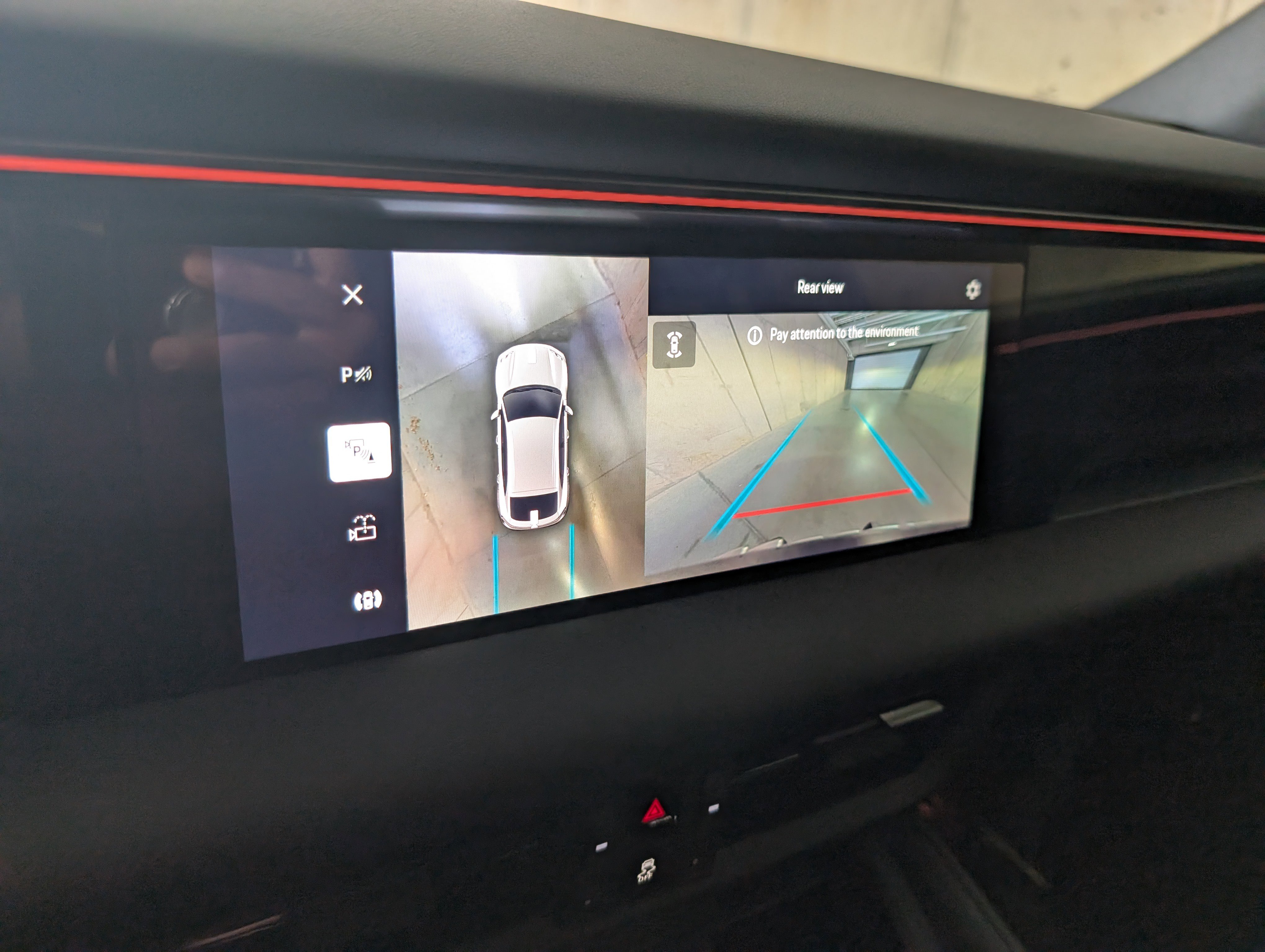 Used 2025 Porsche Macan Electric image 37