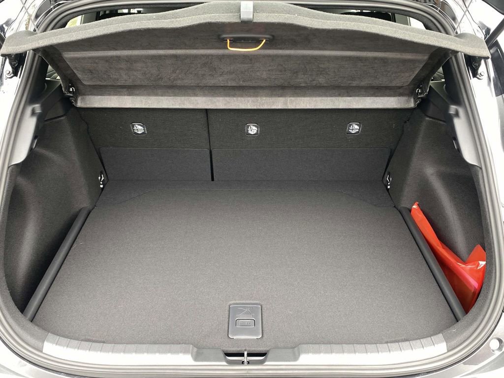 New 2026 Toyota Corolla SE image 13