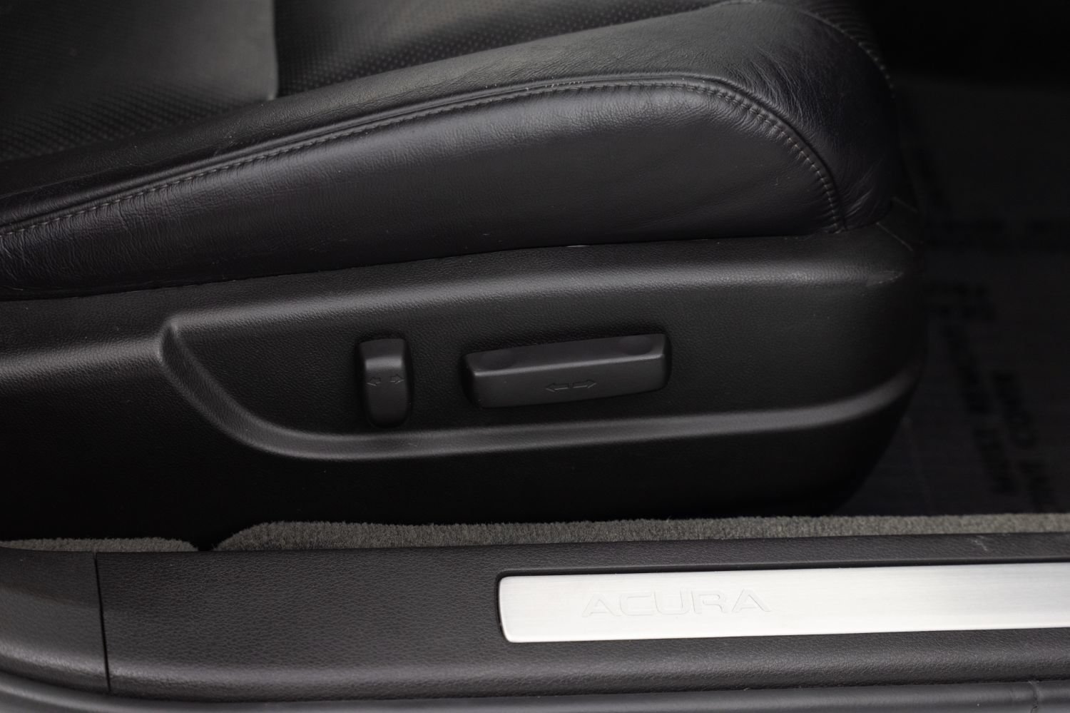 Used 2016 Acura TLX w/ Technology Package FWD image 28