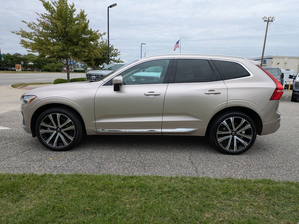 Used 2023 Volvo XC60 B5 Ultimate w/ Climate Package AWD/4WD image 7