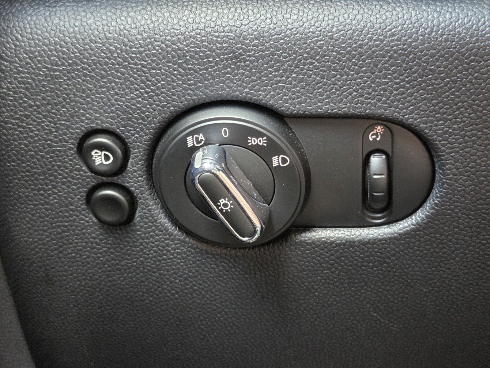 Used 2023 MINI Cooper Convertible FWD image 19