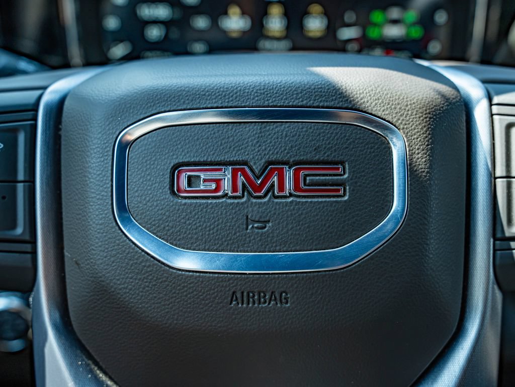 Used 2025 GMC Sierra 2500 SLT w/ SLT Premium Package AWD/4WD image 24