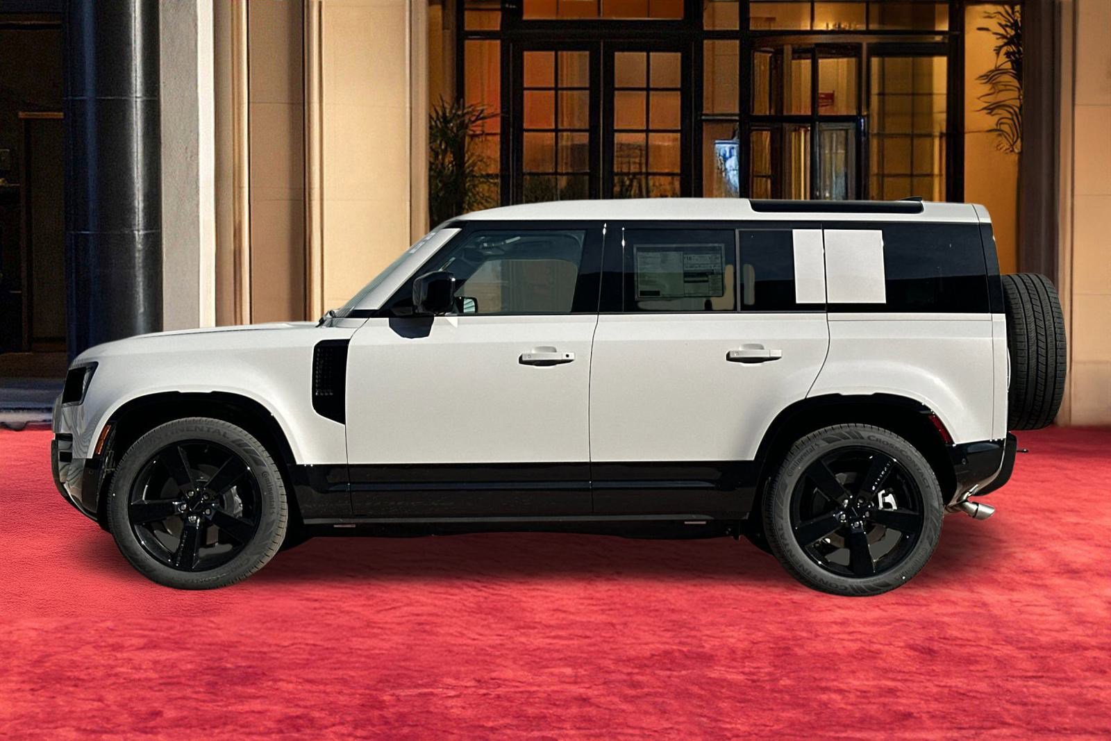 New 2026 Land Rover Defender 110 X-Dynamic SE image 3