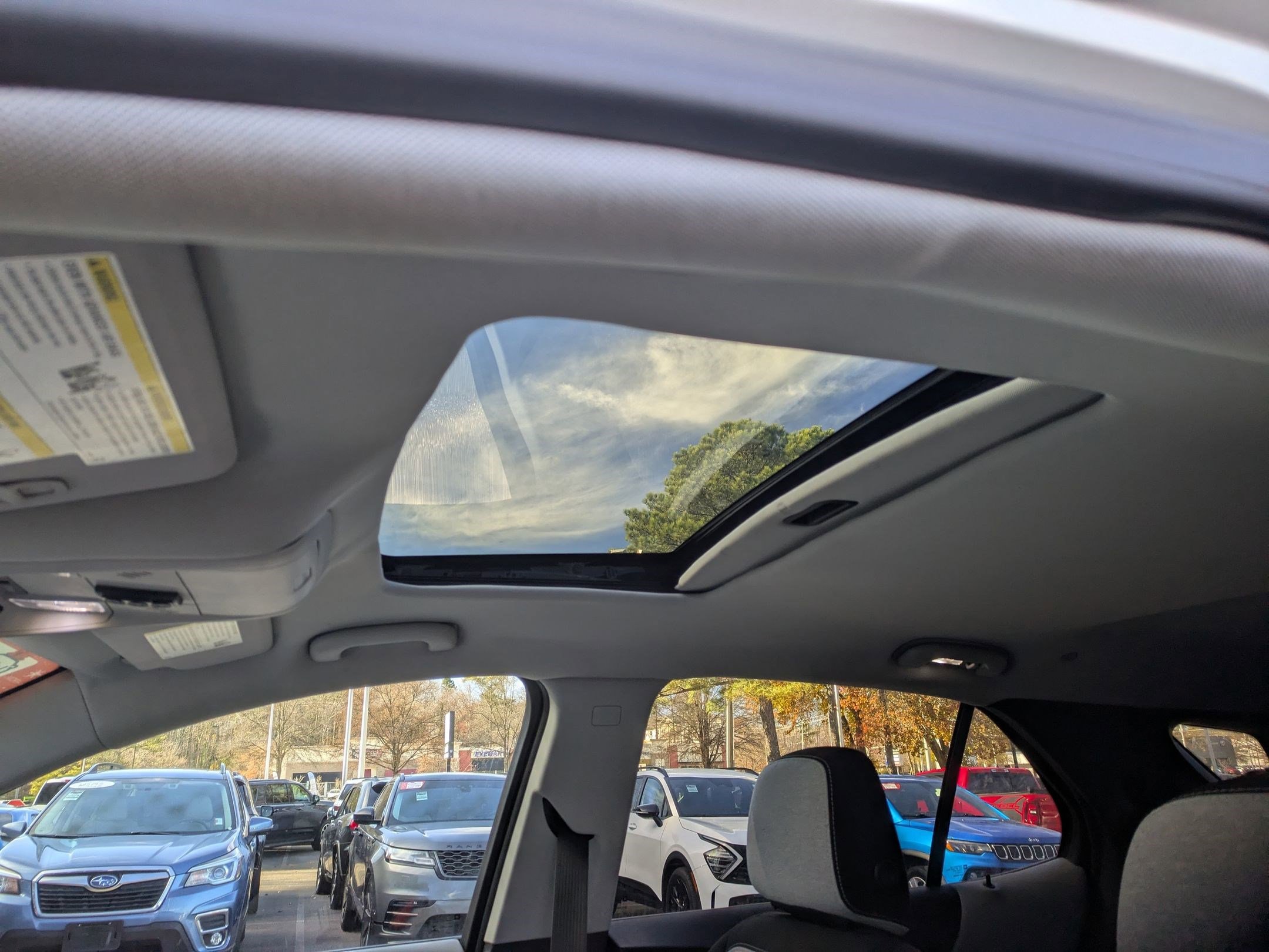 Used 2022 Chevrolet Equinox LT image 19