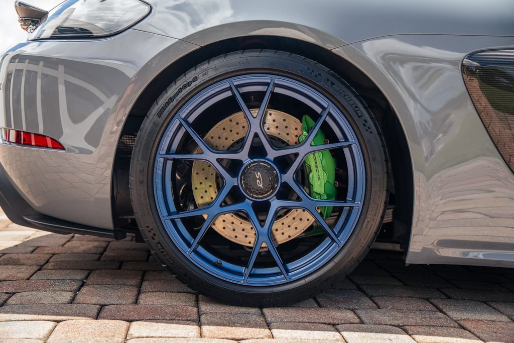 Used 2023 Porsche 718 Cayman GT4 RS RWD image 13