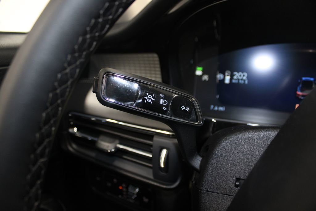 New 2026 Lincoln Corsair Premiere image 36