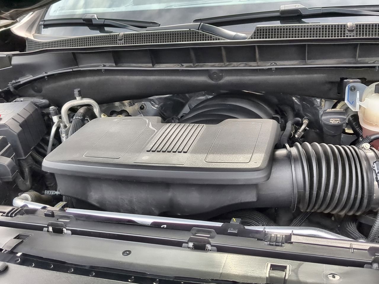 Used 2024 Chevrolet Tahoe LS image 28