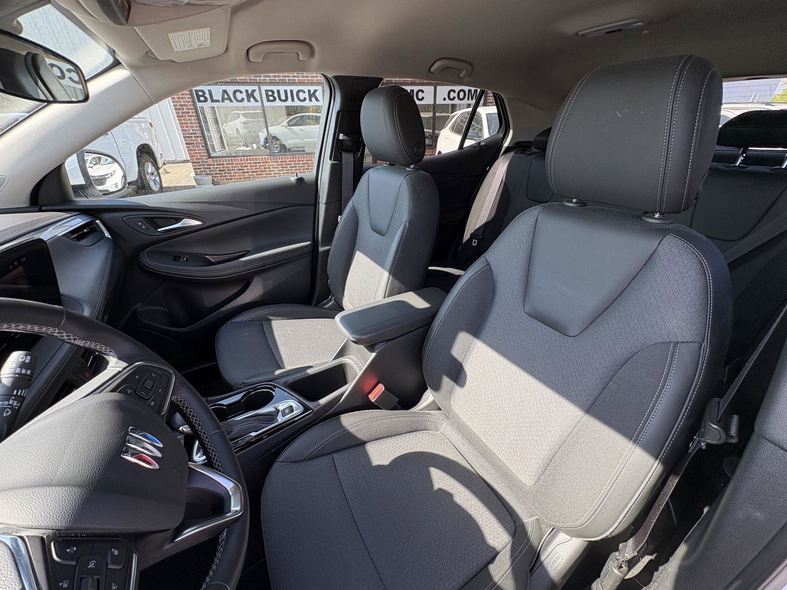 Used 2024 Buick Encore GX Preferred w/ Comfort Package image 9