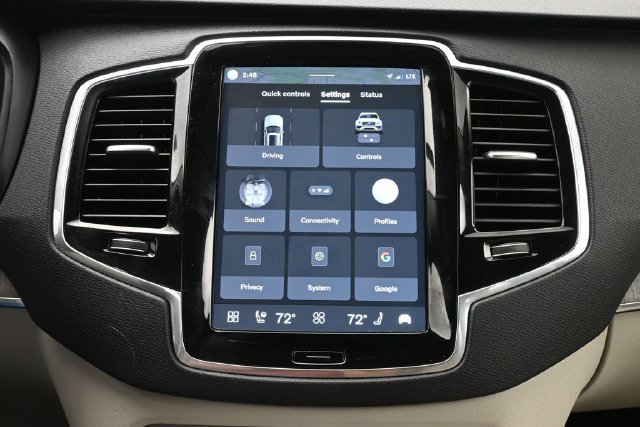 Used 2025 Volvo XC90 B5 Plus w/ Protection Package Premier AWD/4WD image 16