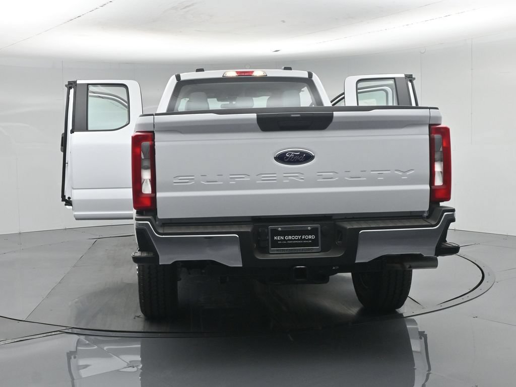 New 2026 Ford F350 XL w/ XL Driver Assist Package AWD/4WD image 31
