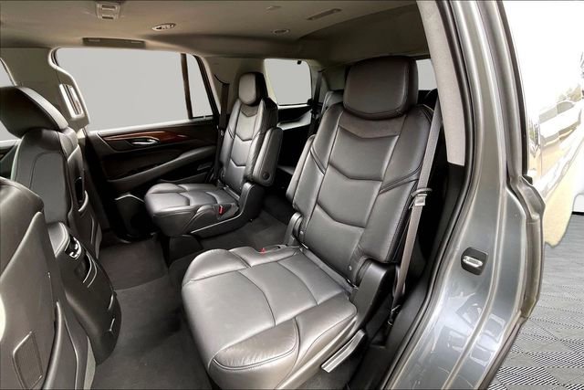 Used 2020 Cadillac Escalade Luxury image 15