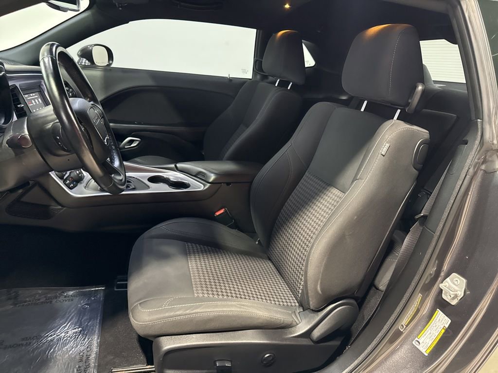 Used 2019 Dodge Challenger SXT AWD/4WD image 21