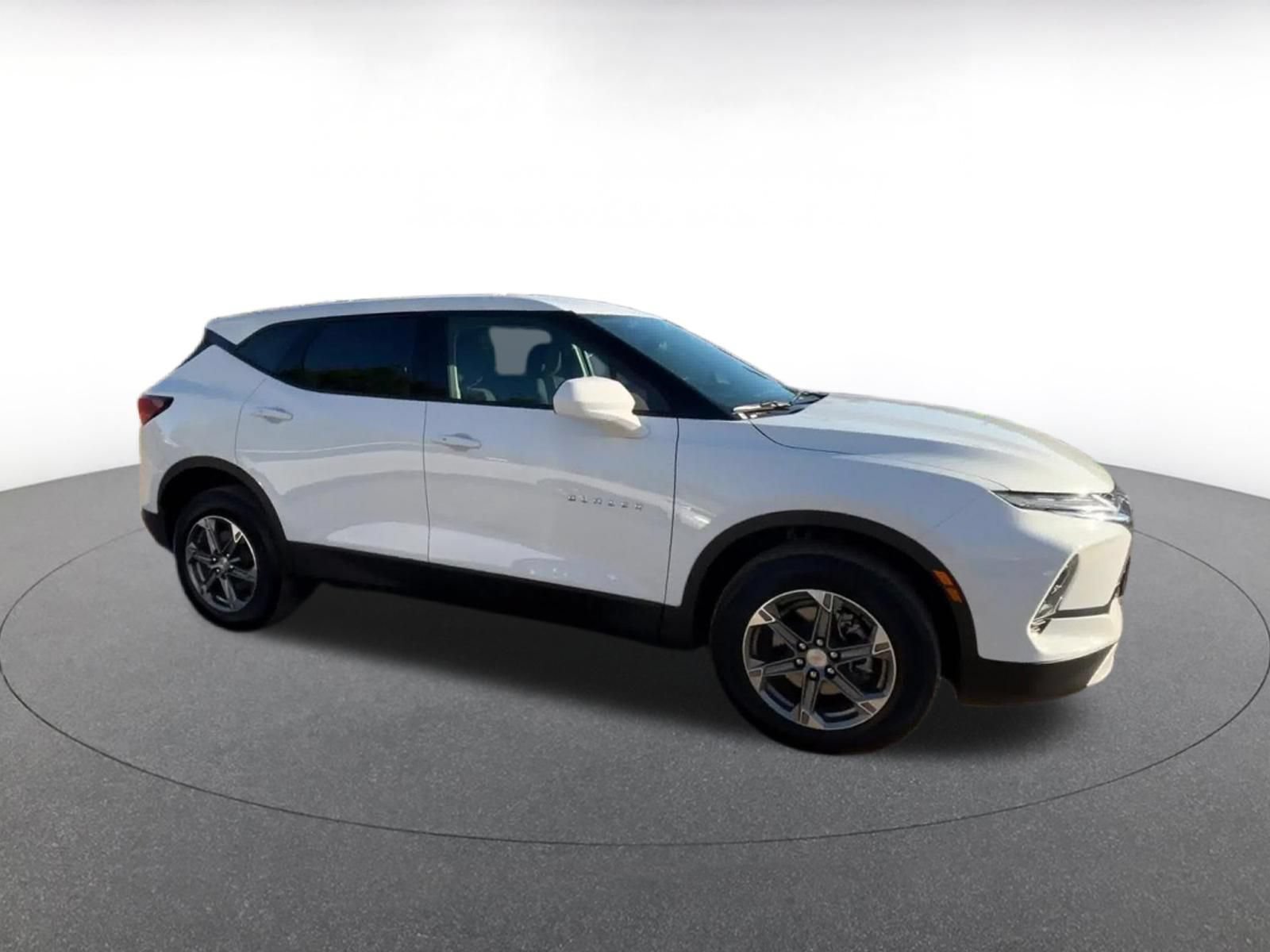 Used 2026 Chevrolet Blazer LT FWD video 2