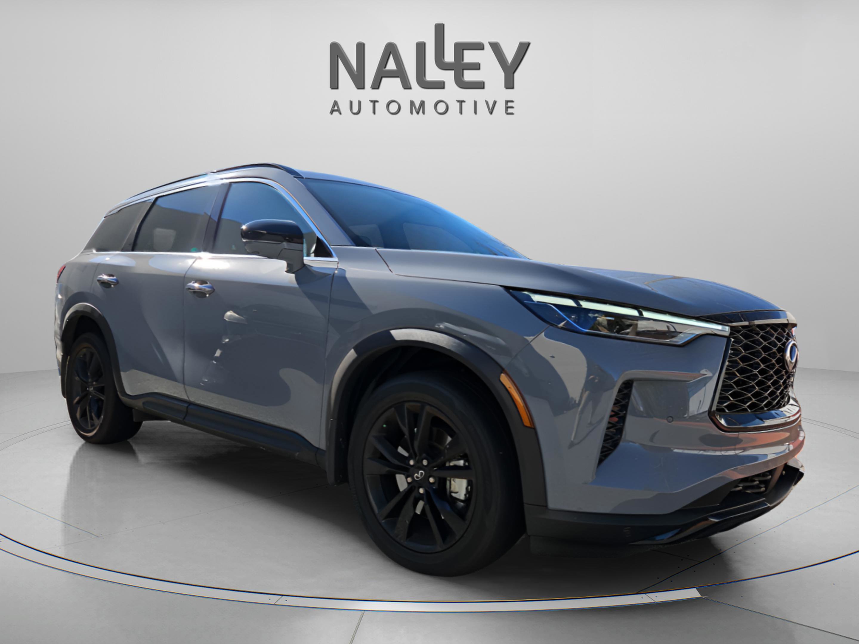 Certified 2025 INFINITI QX60 Luxe w/ Black Edition image 3