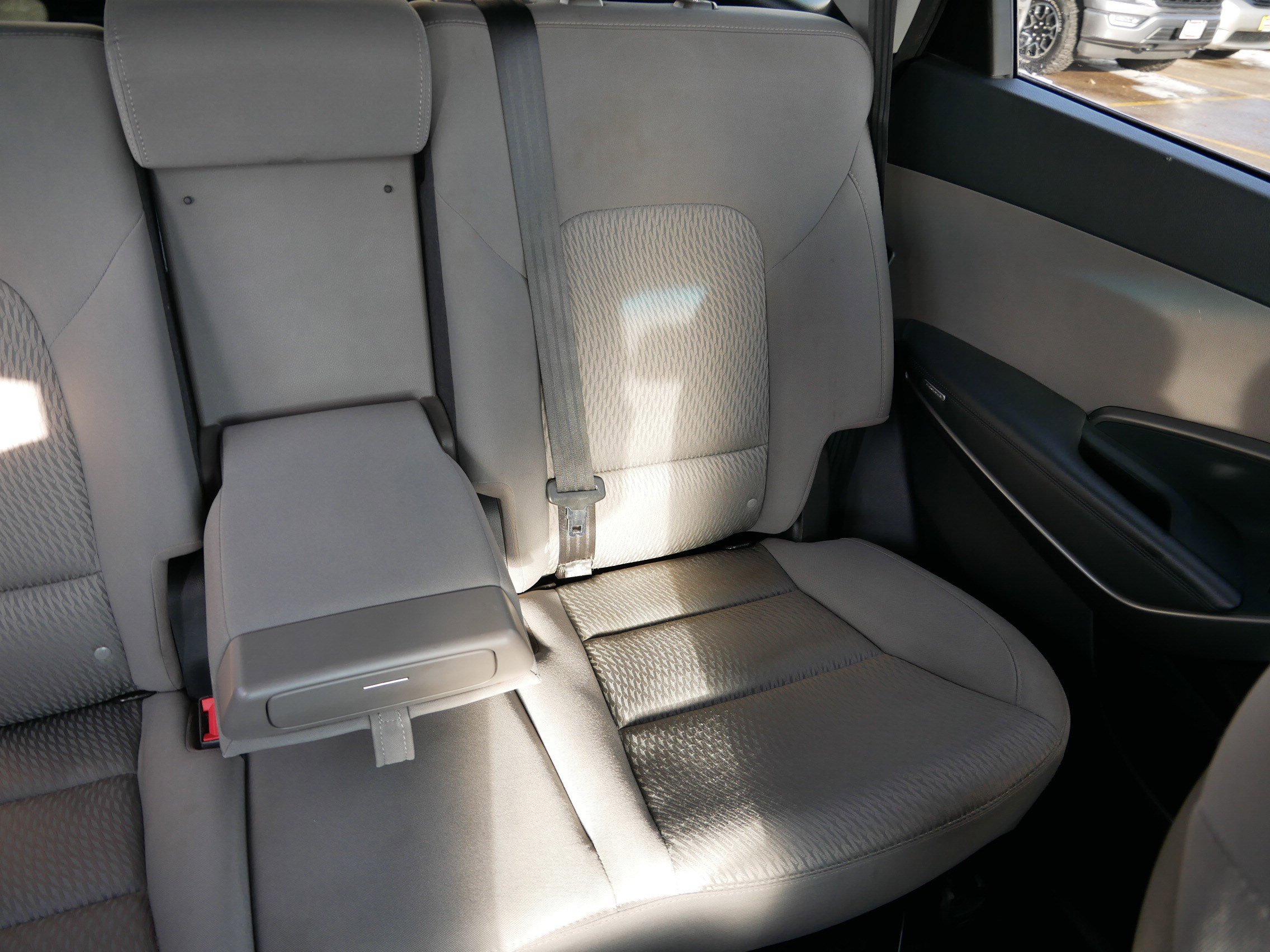 Used 2016 Hyundai Santa Fe SE image 13