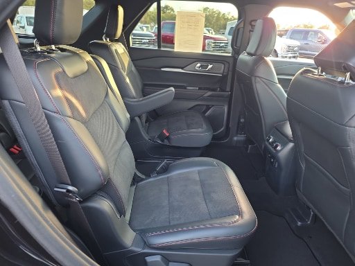 Certified 2025 Ford Explorer ST image 15