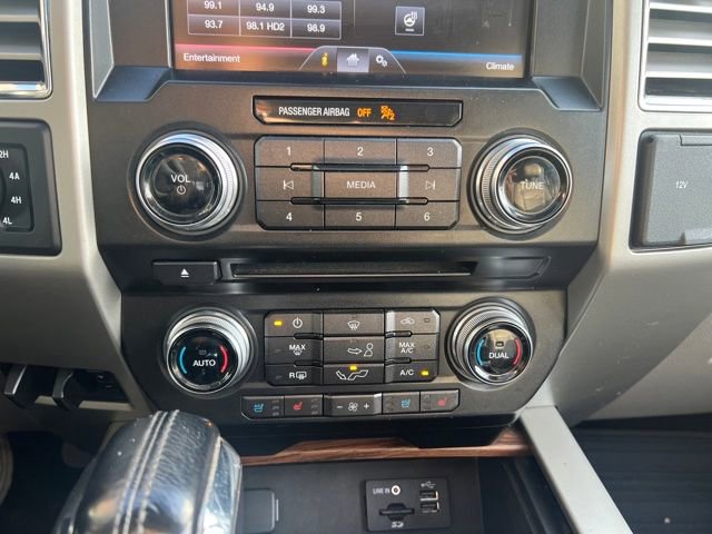 Used 2015 Ford F150 Lariat w/ Equipment Group 502A Luxury image 14