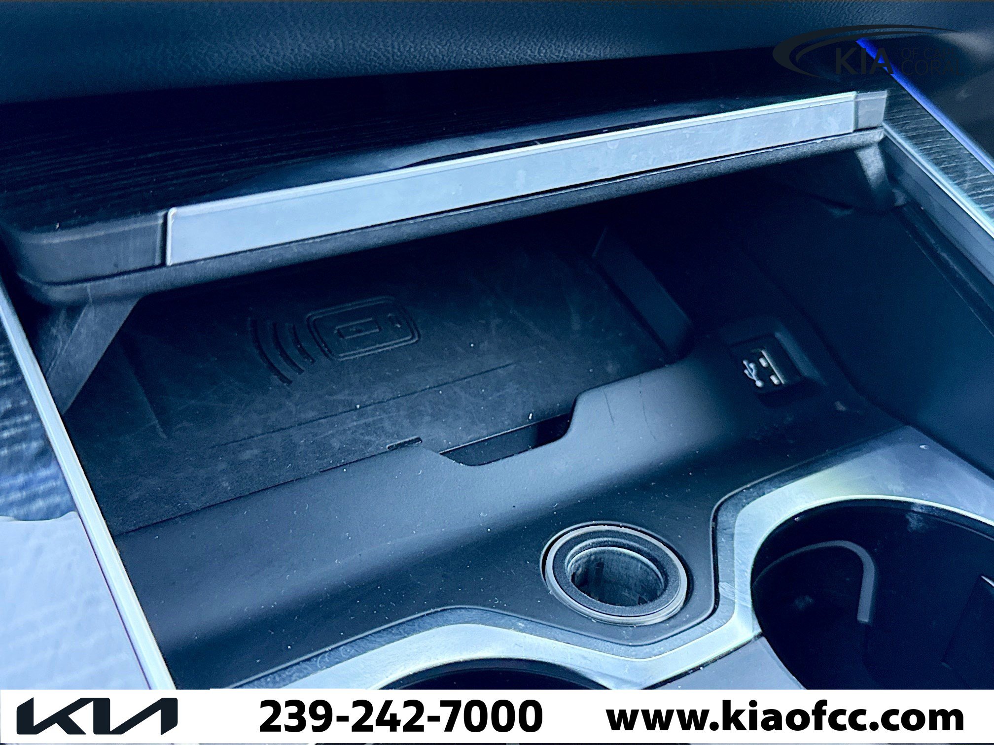 Used 2020 BMW X7 M50i w/ Executive Package image 32