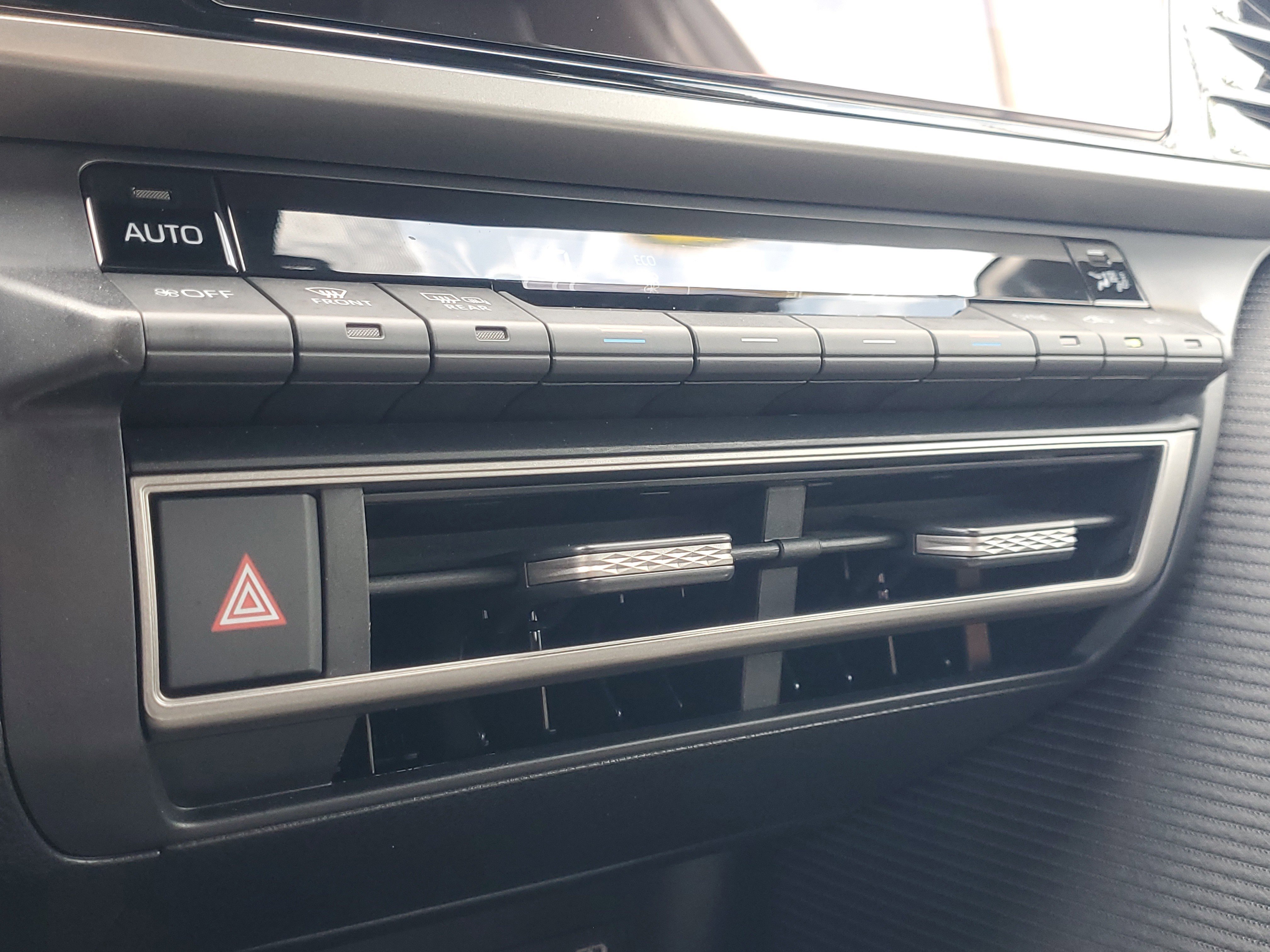 Certified 2025 Toyota Camry SE FWD image 24
