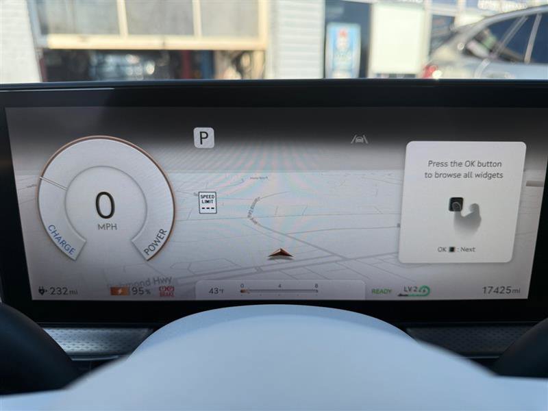 Used 2023 Genesis GV60 Advanced image 29