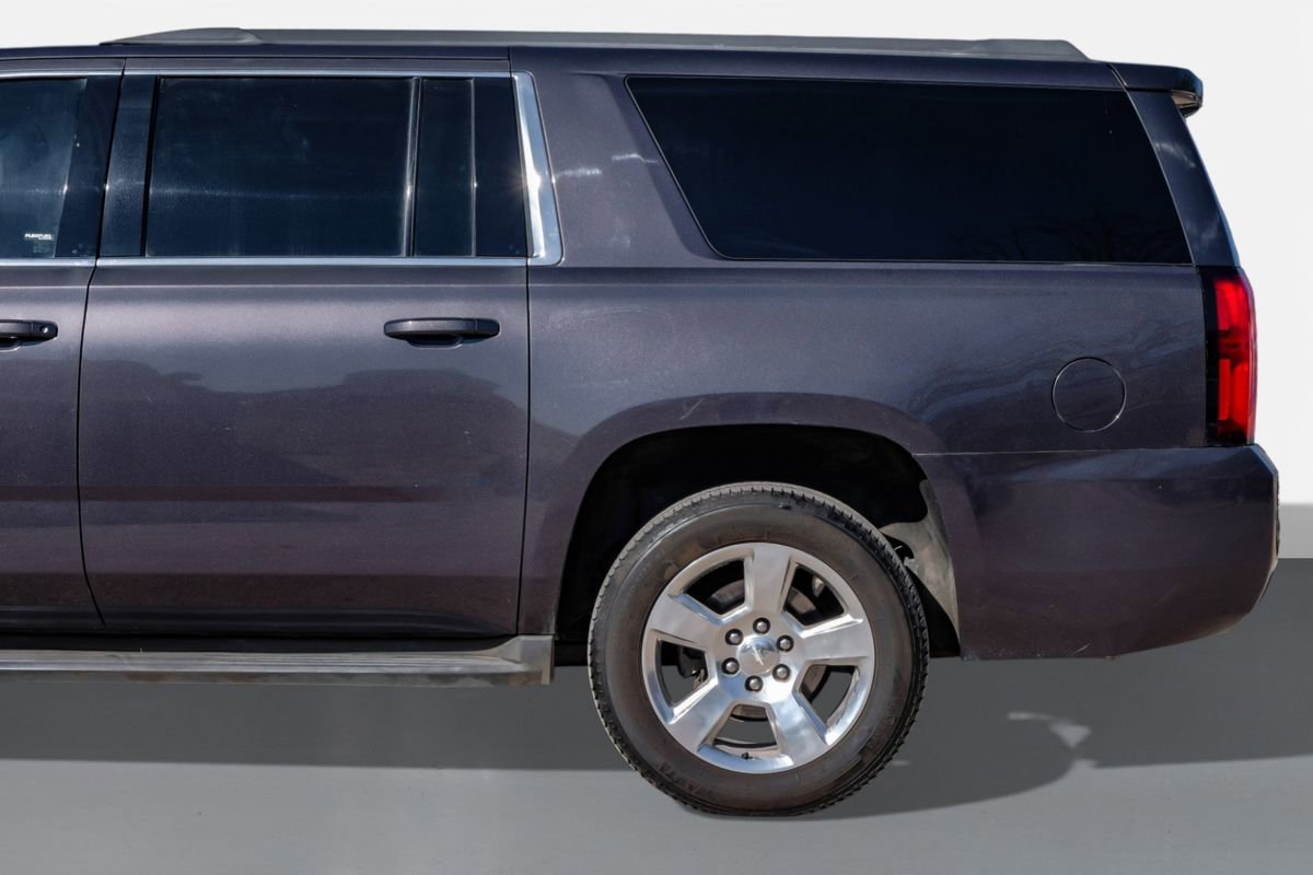 Used 2015 Chevrolet Suburban LT w/ Max Trailering Package image 11