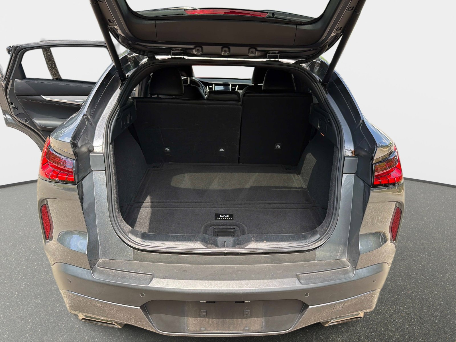 Used 2023 INFINITI QX55 Luxe w/ Cargo Package AWD/4WD image 12