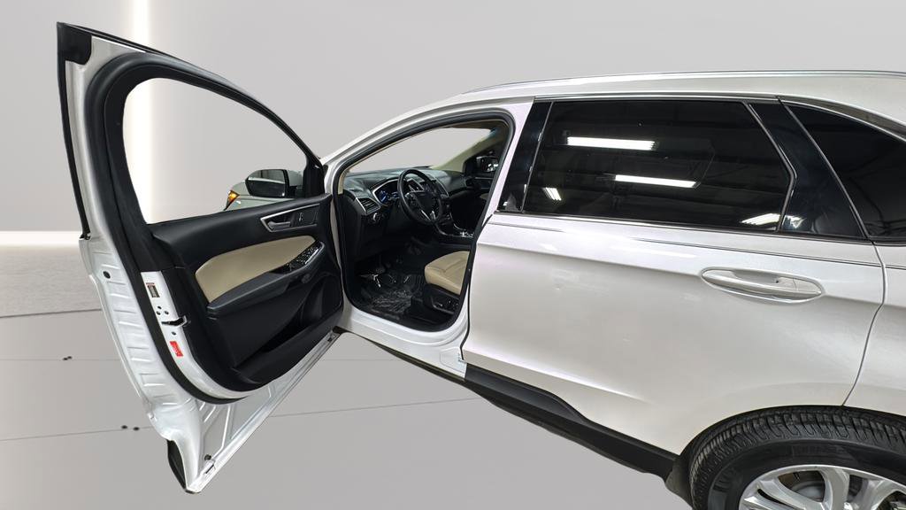 Used 2019 Ford Edge SEL w/ Equipment Group 201A image 13