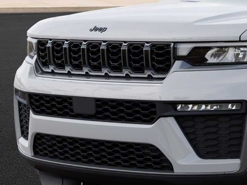 New 2026 Jeep Grand Cherokee L Limited w/ Limited Altitude Package AWD/4WD image 11
