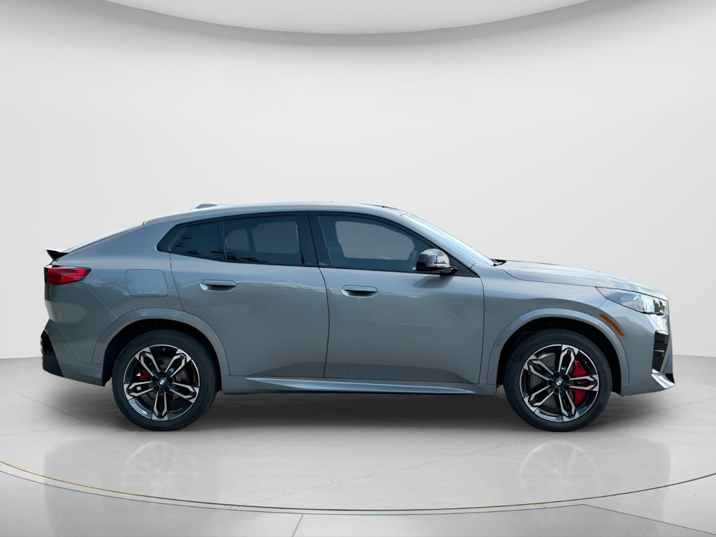 New 2026 BMW X2 xDrive28i AWD/4WD image 4