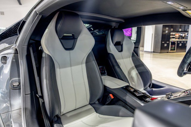 Used 2015 Lamborghini Huracan LP 610-4 image 30