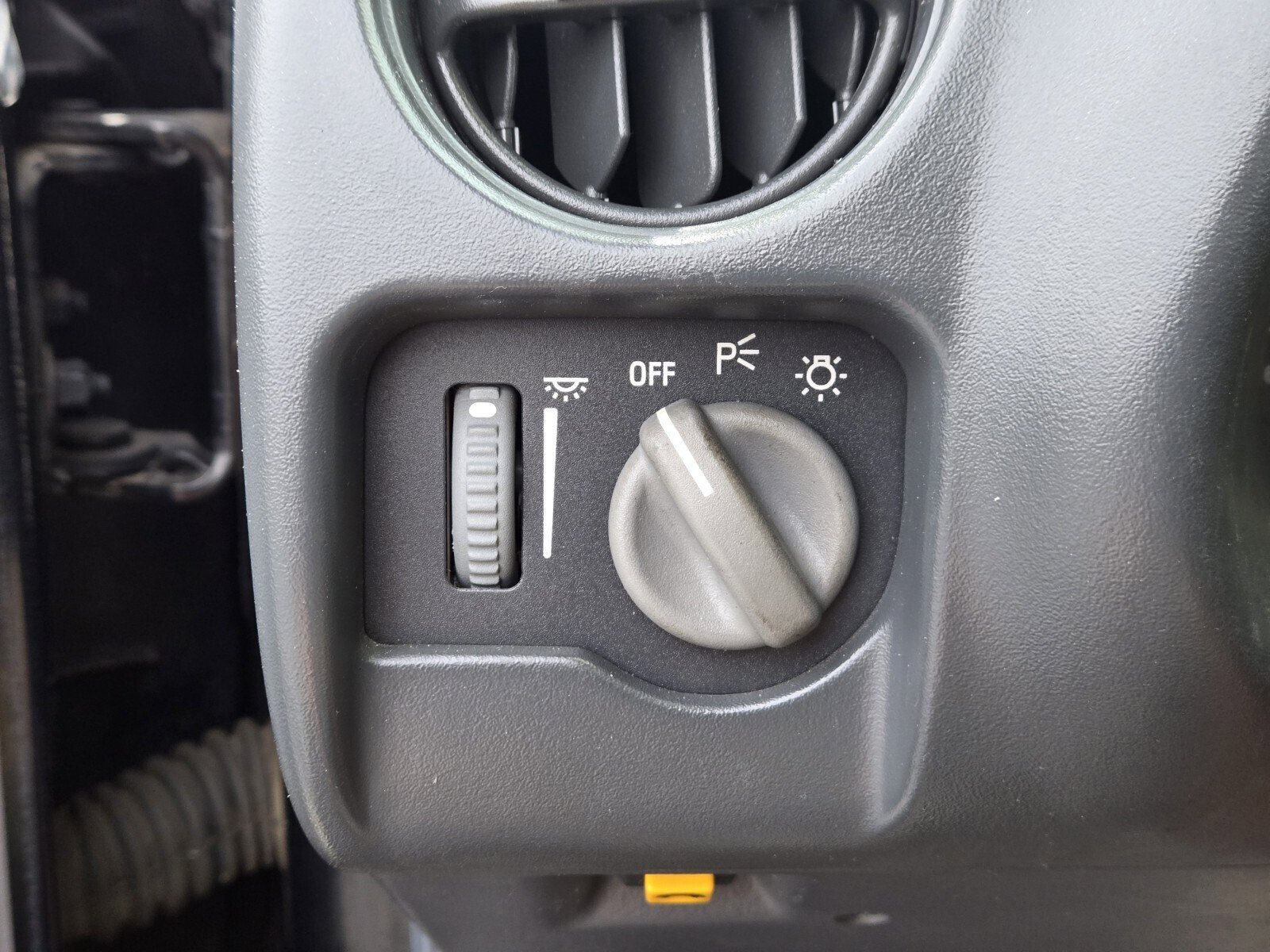 Used 1997 Pontiac Firebird Formula w/ Opt Pkg image 19