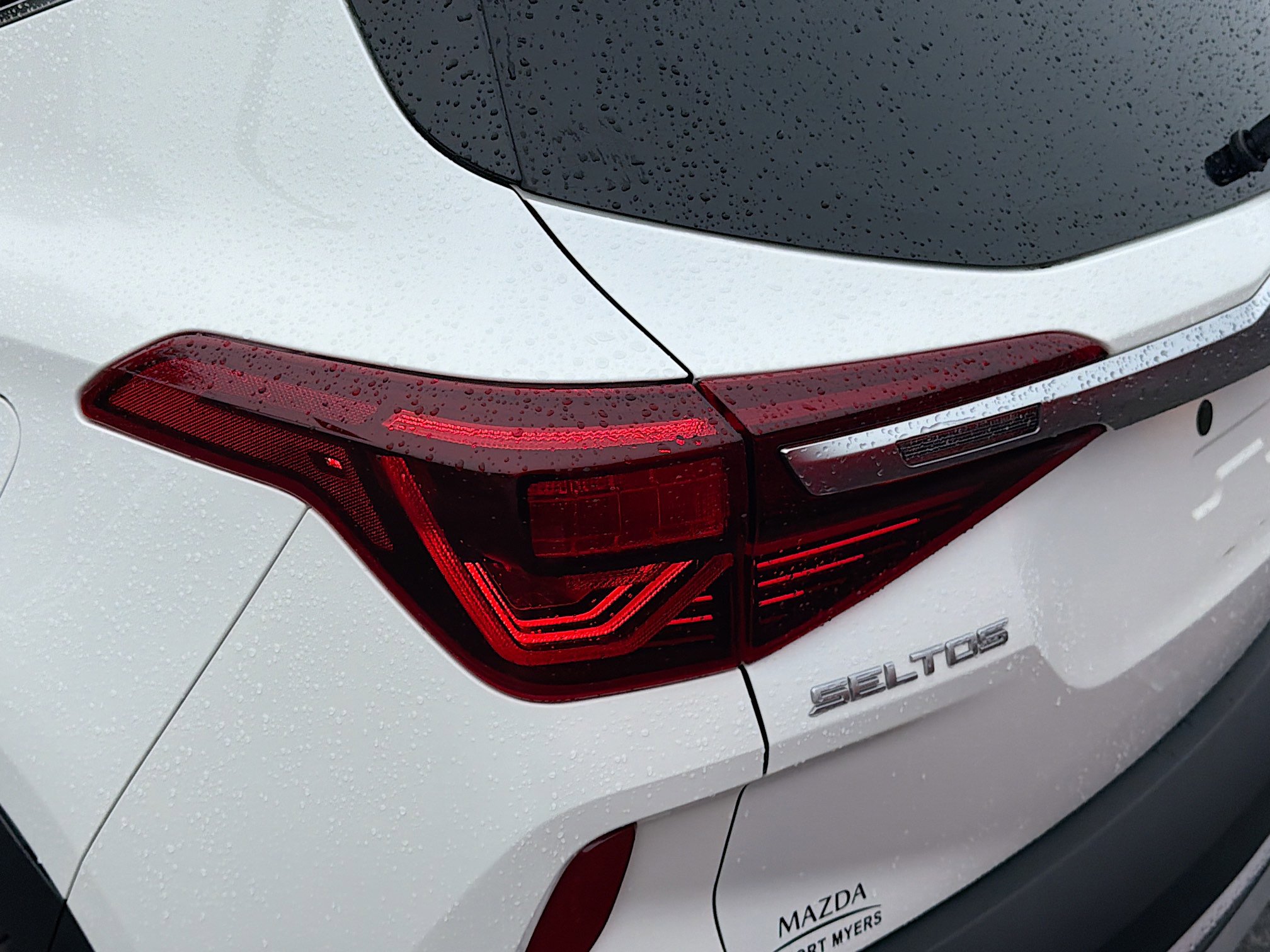 Used 2023 Kia Seltos SX AWD/4WD image 10