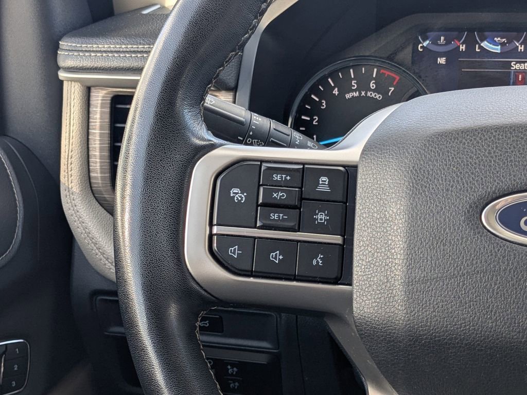 Used 2023 Ford Expedition Limited image 22