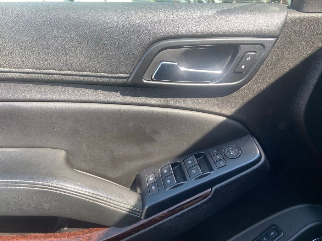 Used 2017 GMC Yukon SLT image 18