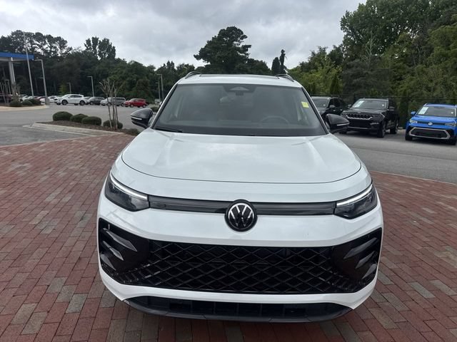 Used 2026 Volkswagen Tiguan SE R-Line FWD image 25